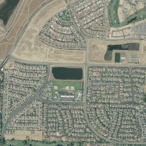 Aerial photograph of Californian suburbs for AI solar panel detection with fastai